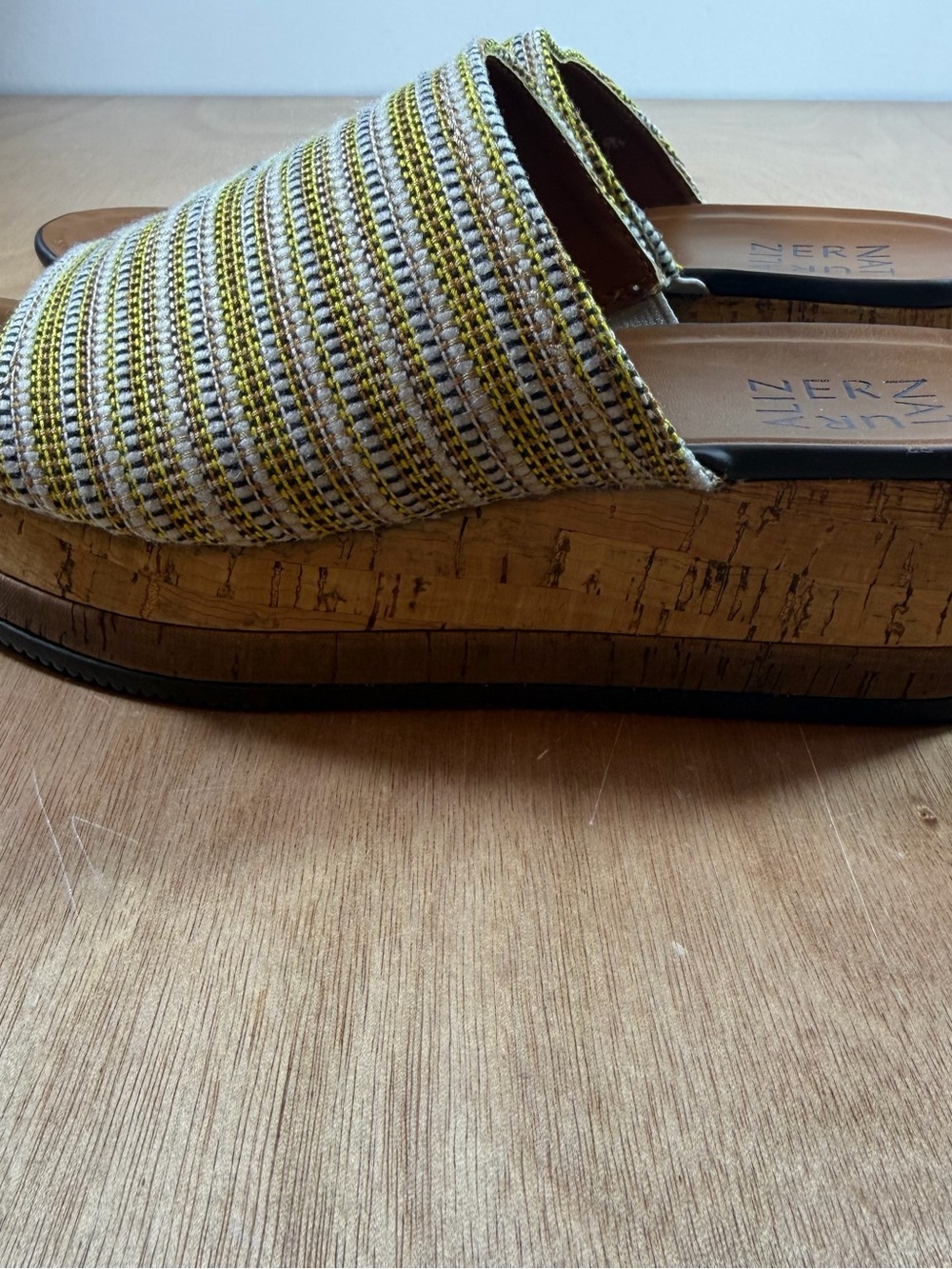 NATURALIZER KRISTEN WEDGE SANDAL WARM WOVEN FADRIC OVERLAY SIZE 6 - Picture 3 of 11
